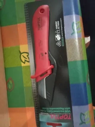 Cuchillo electricista VDE con hojas recambiables