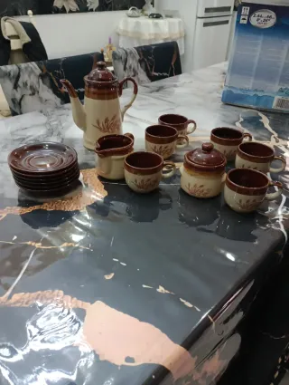 Servizio tazze, come nuovo.