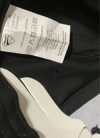Cappello Ducati Corse Nero con Etichetta