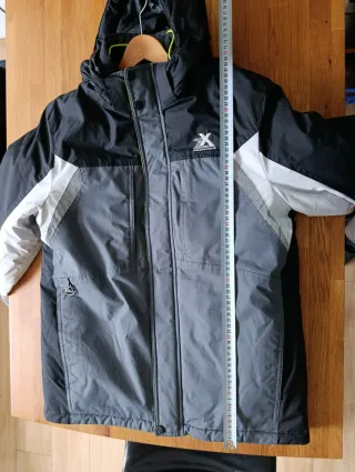 Chaqueta desmontable "dos en una" talla 14 a 16