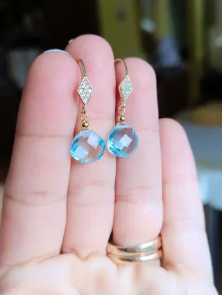 Orecchini ottone dorato e quarzo acquamarina