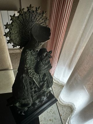 Figura Virgen de los Desamparados