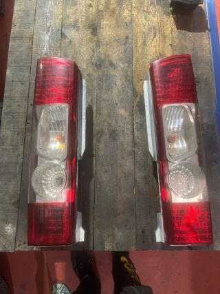 Pilotos Traseros Renault Master 2018