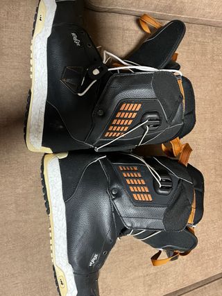Tabla Snowboard y Botas Expedite 2.0