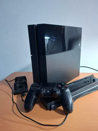 Consola PS4 (PlayStation 4) Negra + Base
