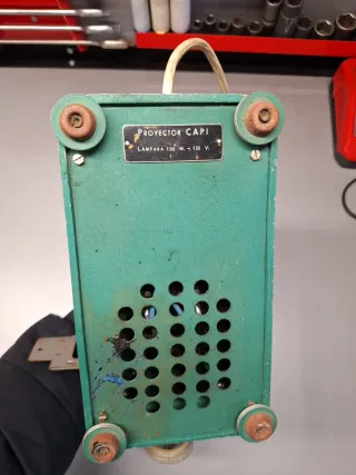 Proyector Capi Antiguo