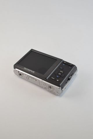 Cámara digital Olympus X-43 – 14 MP