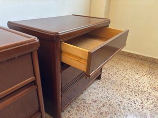 Mesitas de noche madera maciza oscura