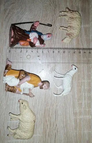 Lote Figuras Belén de Oliver