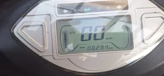 MOVE-E Vehículo Eléctrico Triciclo Rojo