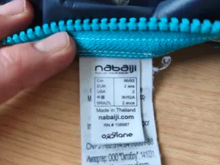 Traje neopreno corto 2 años