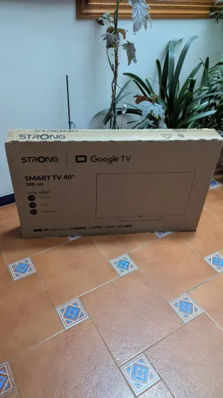 Smart TV Strong 40 Google TV G673C NUEVO sin abrir
