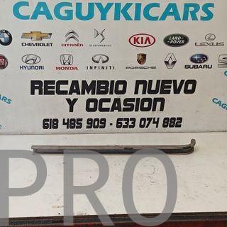 GUIA PUERTA CORREDERA DERECHA MERCEDES VITO USADO