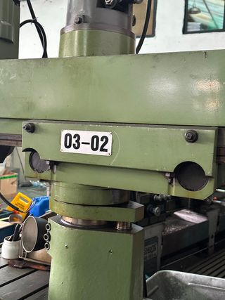 Taladro Radial EBA Columna Rotativa Industrial