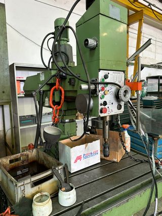 Taladro Radial EBA Columna Rotativa Industrial