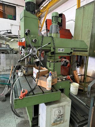 Taladro Radial EBA Columna Rotativa Industrial