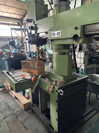 Taladro Radial EBA Columna Rotativa Industrial