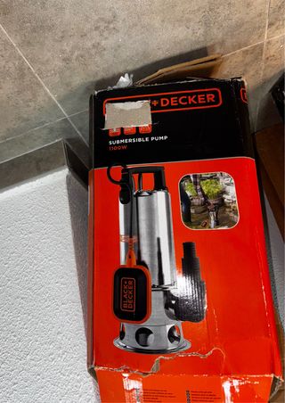 Bomba Sumergible Black+Decker 1100W