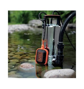 Bomba Sumergible Black+Decker 1100W