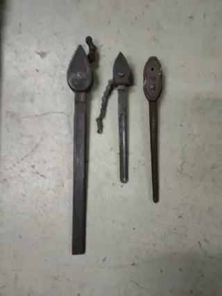 LLAVES DE CADENAS ANTIGUAS.