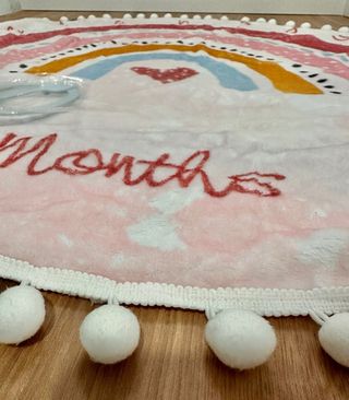 Manta Hitos Bebé Arcoíris 0-12 Meses