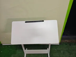 Escritorio regulable para estudio y trabajo