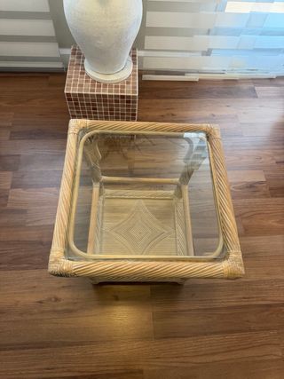 Mesa auxiliar ratán y cristal RECOGIDA EN BANYERES