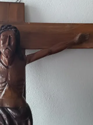 Antiguo crucificado talla madera