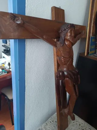 Antiguo crucificado talla madera
