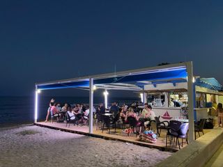 Módulo Bar + Pérgola 140m2