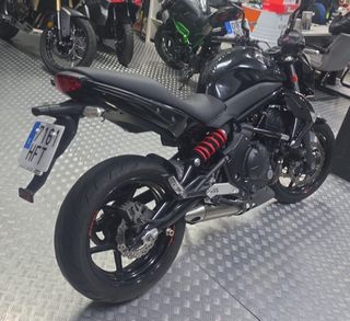 Kawasaki ER 6N 2011 Negra