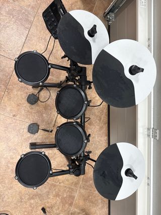 Batería Electrónica Alesis Debut Kit