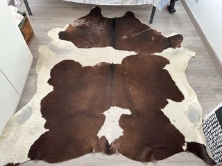 Piel de vaca auténtica marrón y blanca