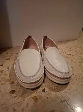 Zapatos Pikolinos Blancos Mujer. No es mi talla.