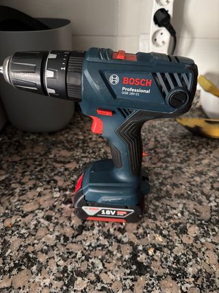 Taladro Bosch GSB 18V-21 Batería si.n cargador