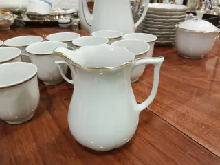 Juego de café de porcelana blanco y oro