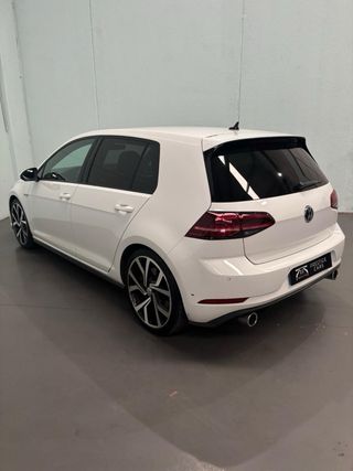 Volkswagen Golf GTI PERFORMANCE