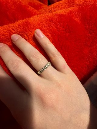 Anillo chapado en oro 18k con circonitas