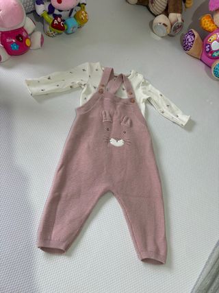 Conjunto bebé niña rosa con estampado floral