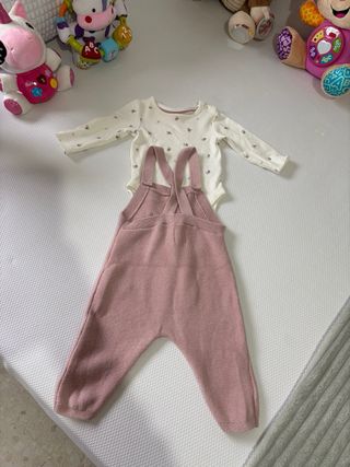 Conjunto bebé niña rosa con estampado floral