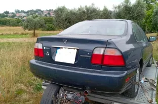 Honda Accord CD5 Americano - Traseira