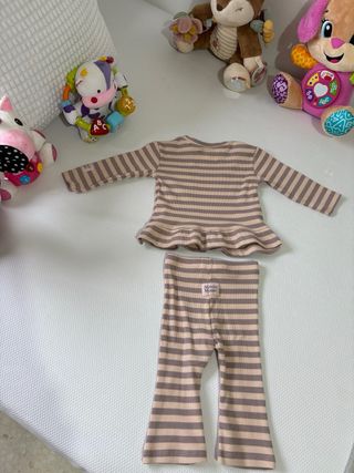 Conjunto bebe niña.