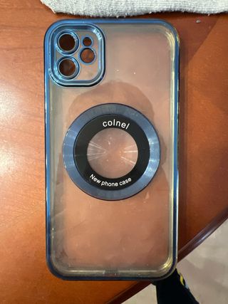 iPhone 11 Blanco + 6 Carcasas