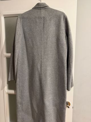 Abrigo largo gris Zara