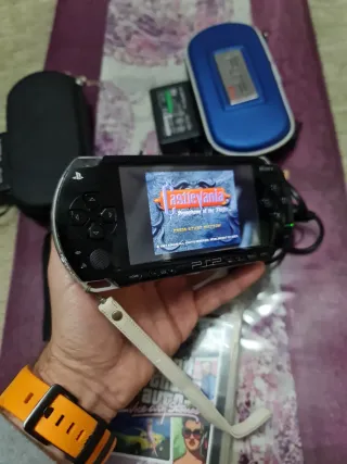 Console Sony PSP 2000 con GTA Vice City