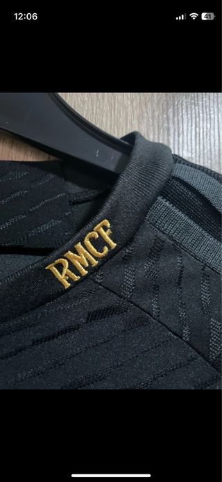 Camiseta Real Madrid Adidas Negra Dorada