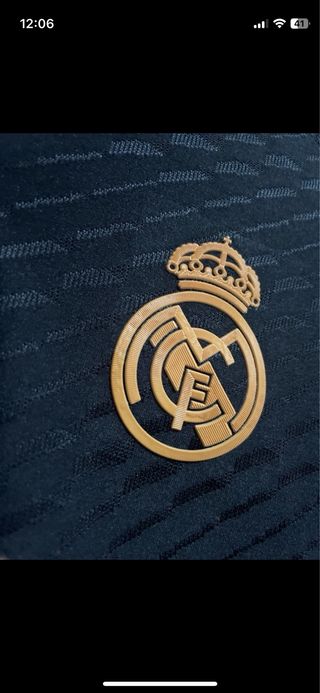 Camiseta Real Madrid Adidas Negra Dorada