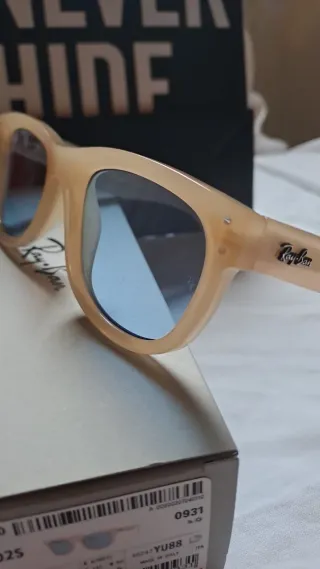 Occhiali Ray-Ban Wayfarer Reverse Beige