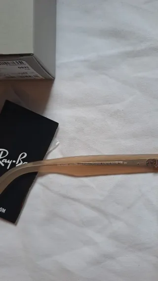 Occhiali Ray-Ban Wayfarer Reverse Beige