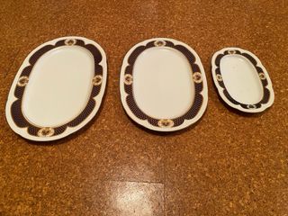 Vajilla de porcelana y cerámica dorada George V